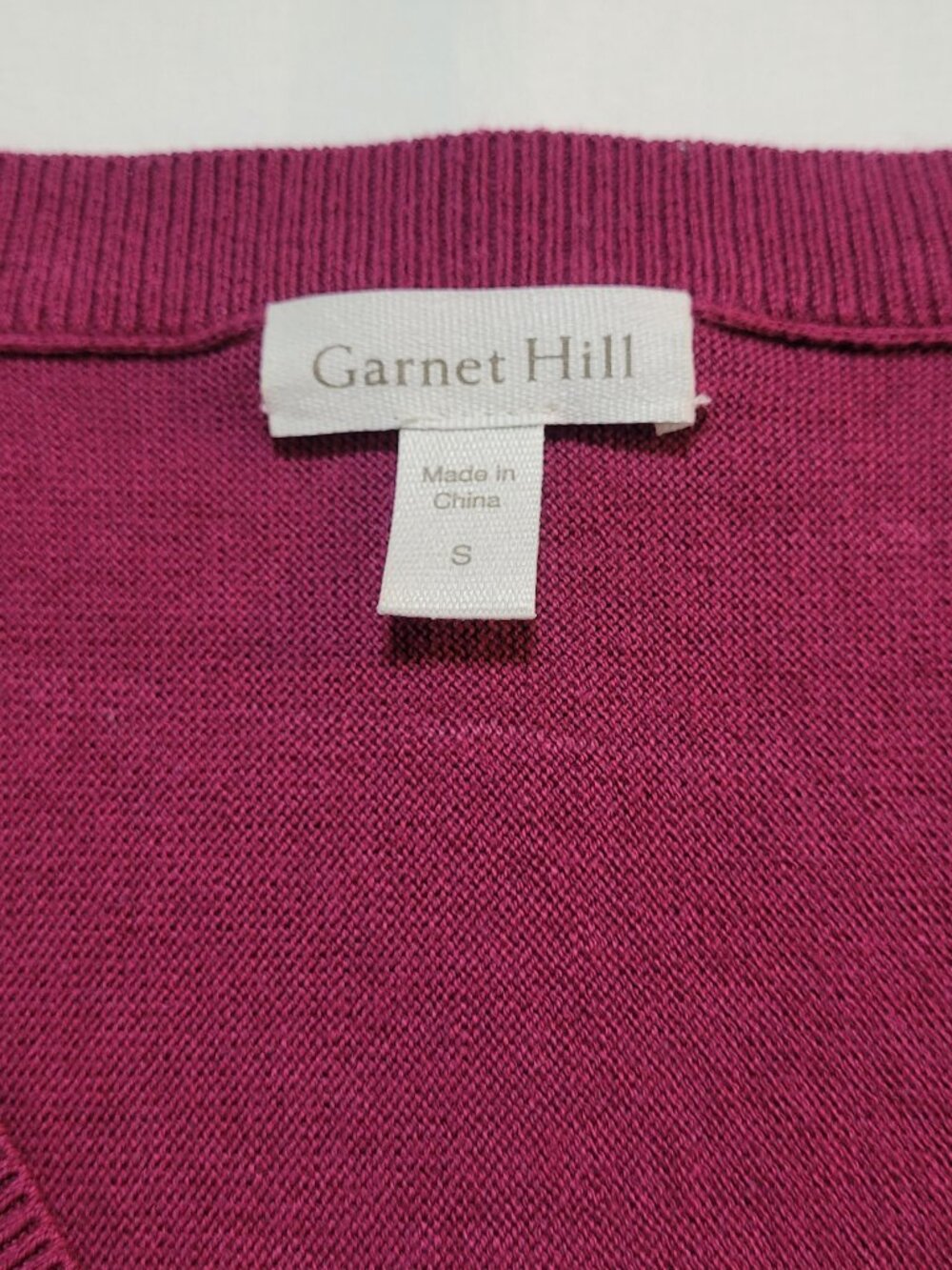 Garnet Hill Organic Cotton V-Neck Sweater Magenta Small Quiet Luxury - Picture 7 of 9
